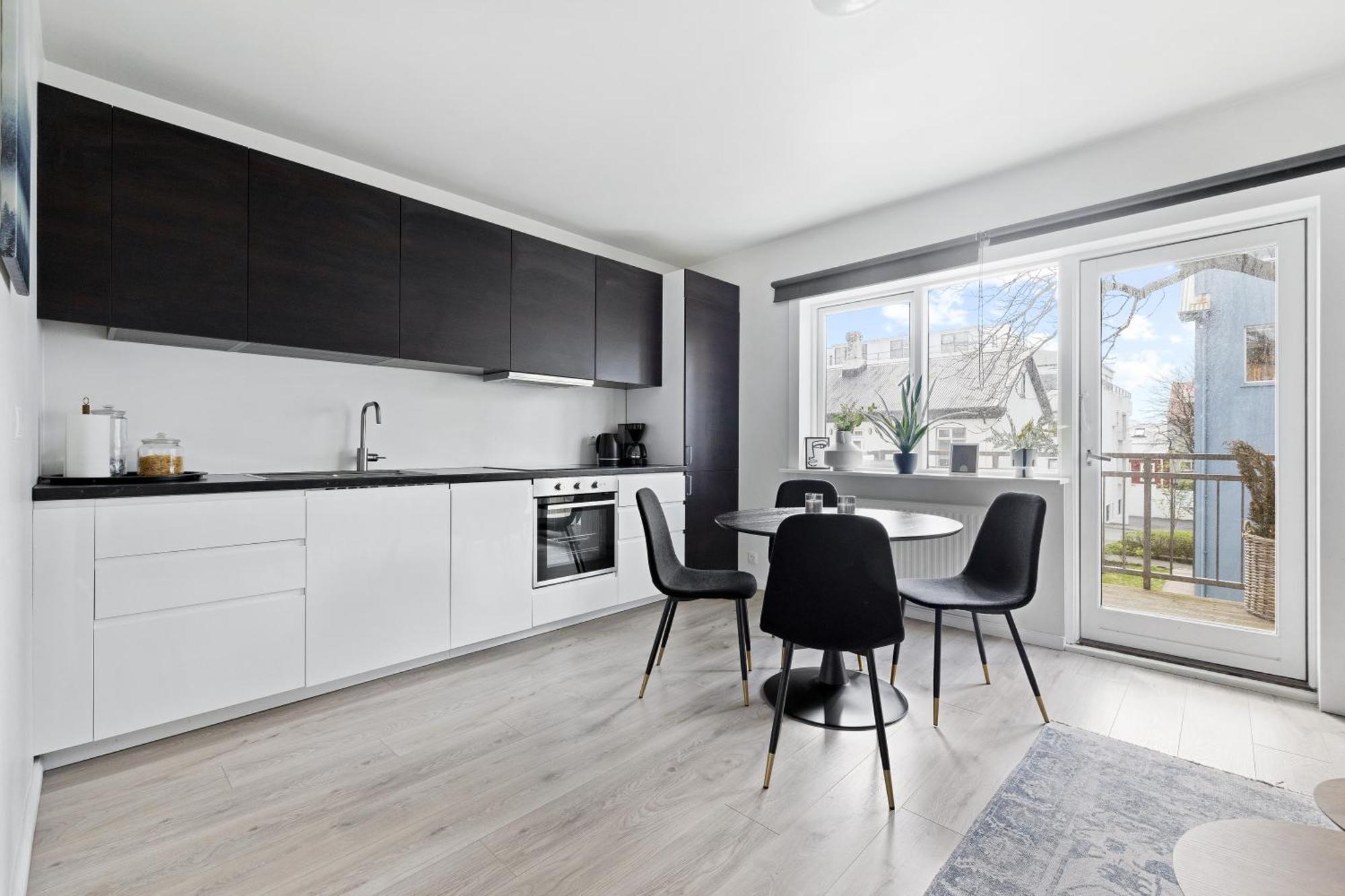 Lokastigur Charming And Inviting Apartment Reykjavik Ngoại thất bức ảnh
